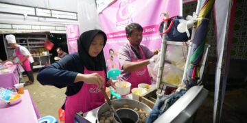 Pertamina Patra Niaga Regional Kalimantan Gelar BEDUKK, Perkuat Kebersamaan UMKM dan Puluhan Anak Panti di Samarinda