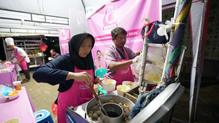 Pertamina Patra Niaga Regional Kalimantan Gelar BEDUKK, Perkuat Kebersamaan UMKM dan Puluhan Anak Panti di Samarinda