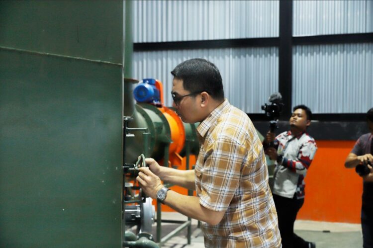 Tinjau Insinerator di Samarinda Seberang, Andi Harun Targetkan Operasi Sebelum Juni 2026