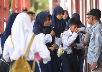 Menenun Harapan di Batas Negeri: Ambisi Kaltim Tuntaskan Fasilitas Pendidikan 3T pada 2027