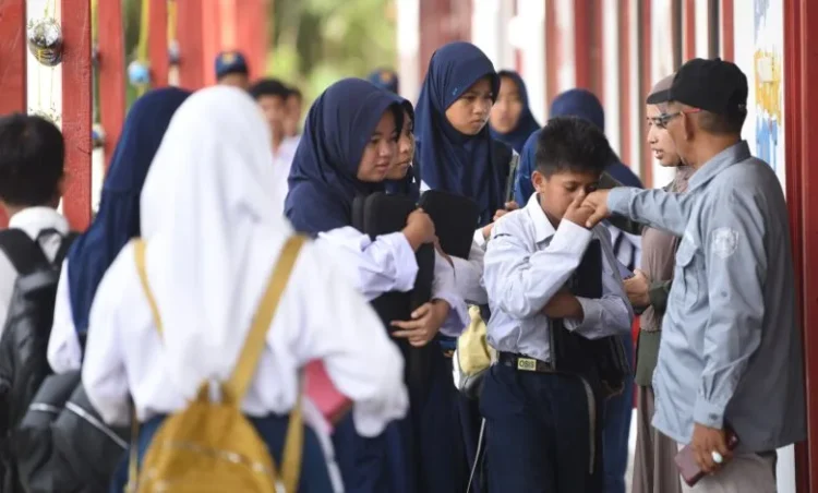 Menenun Harapan di Batas Negeri: Ambisi Kaltim Tuntaskan Fasilitas Pendidikan 3T pada 2027