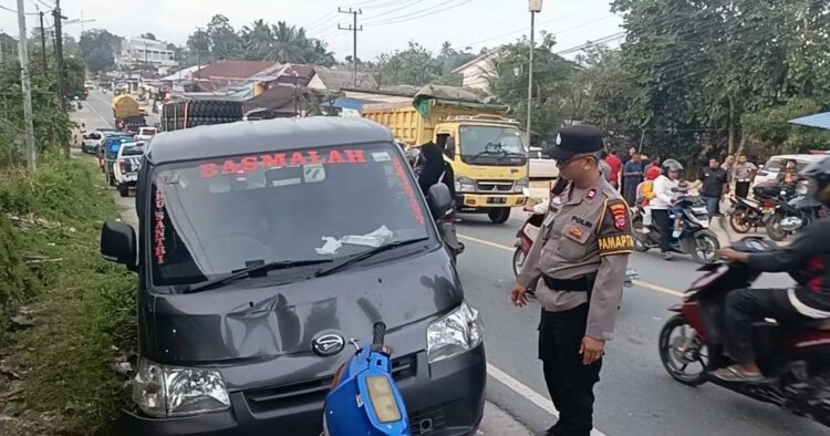 Rem Blong, Truk Maut Seruduk 5 Mobil dan 5 Motor di Jalan Poros Samarinda-Bontang