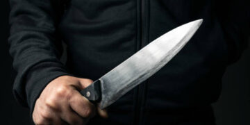 Drama di Jalan Parikesit: Ketika Emosi Menghujam Kaca Mobil