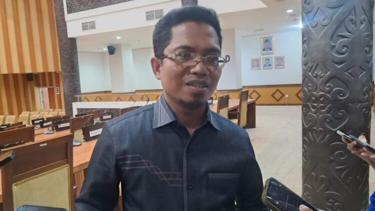 Kota Tepian Krisis 500 Guru, Dewan Desak Status PNS Bukan PPPK