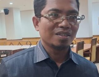 Kota Tepian Krisis 500 Guru, Dewan Desak Status PNS Bukan PPPK