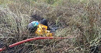 Bertaruh Nyawa di Balik Pekatnya Asap Betapus, Kisah Pemadam yang Roboh Tembus Ilalang 1,5 Meter