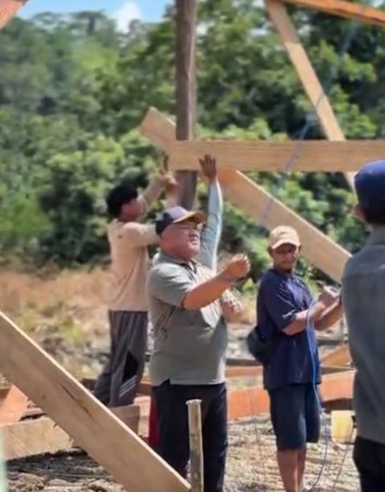 Senyum Kembali Merekah di Kampung Birang, Kisah di Balik Pembangunan Sekolah yang Sempat Viral