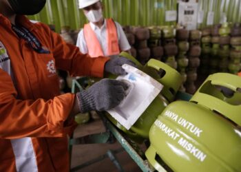 Pastikan Keandalan Tabung LPG, Pertamina Patra Niaga Regional Kalimantan Lakukan MWT ke SPBE dan BPT