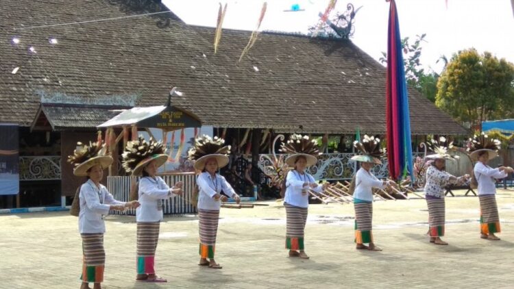 Belajar dari Bali, Anggota DPRD Samarinda Usul Akses Pampang Dipercantik Ornamen Dayak