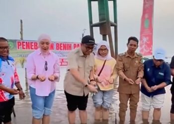 Menebar Padi ala Bupati Kutai