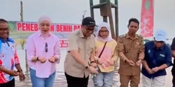 Menebar Padi ala Bupati Kutai