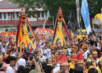 Kembali ke Akar Sejarah, Erau Adat Kutai Berpeluang Digelar di Jantung IKN